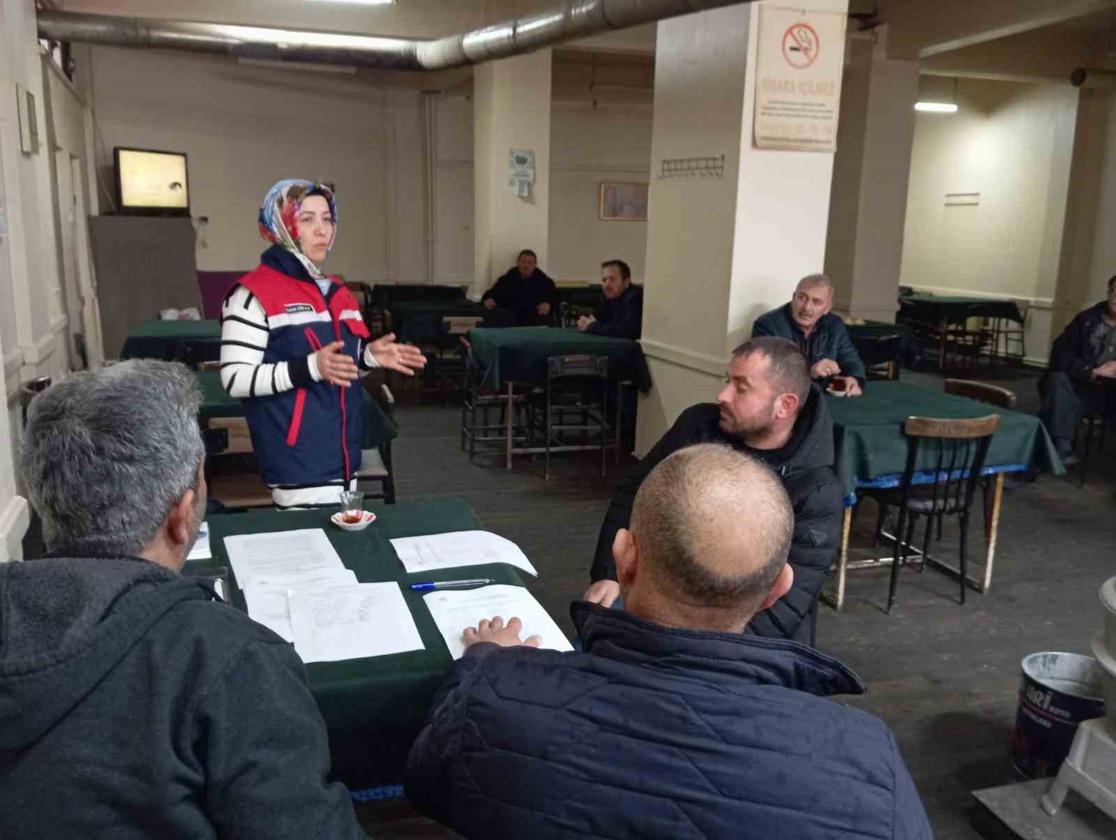 Çiftçilere ’Bitki Koruma Ürünleri Uygulayıcısı Eğitimi’
