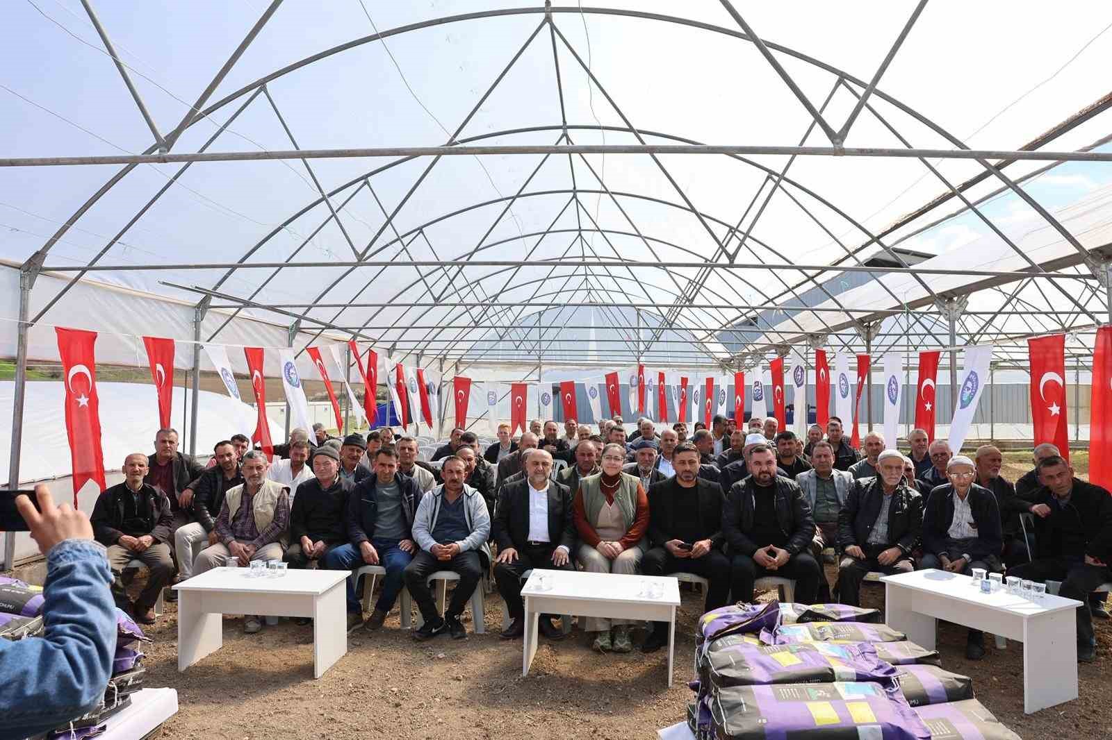 Çiftçilere yonca tohumu desteği
