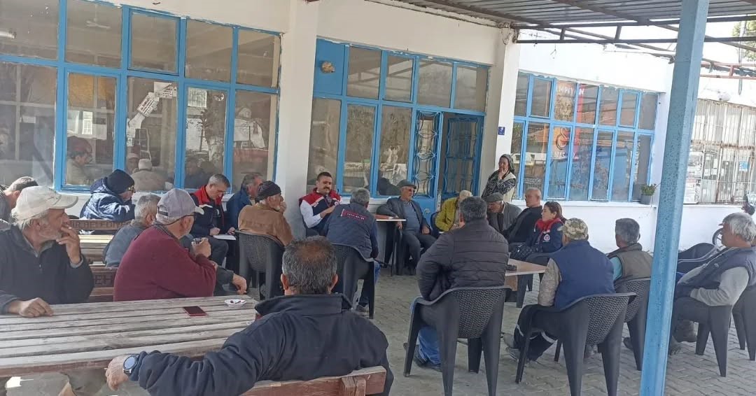 Çiftçilerin talep ve önerileri yerinde dinlendi
