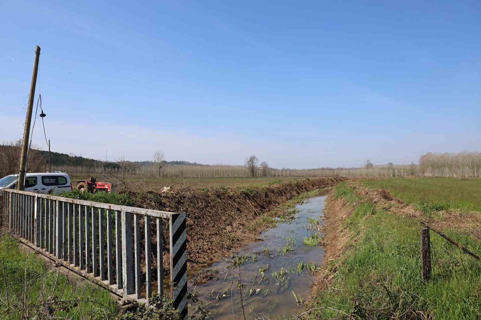 Çiftçinin yüzünü güldüren can suyu desteği
