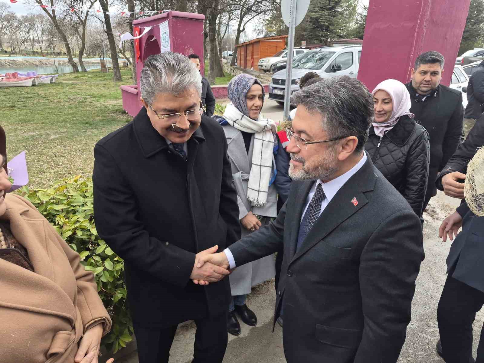 Çifteler Belediyesi hakkında hukuki süreç başlıyor
Çifteler Belediyesi hakkında hukuki süreç başlıyor