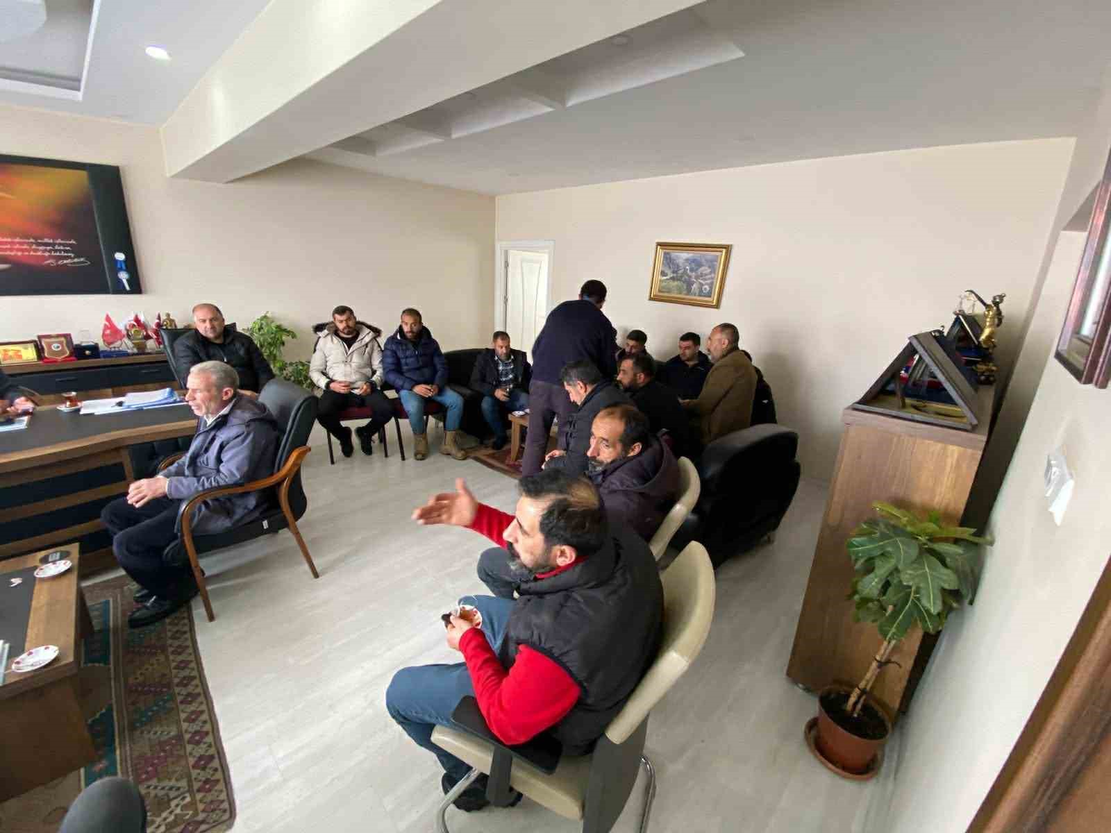 Çıldır hayvan pazarı faaliyete geçiriliyor
