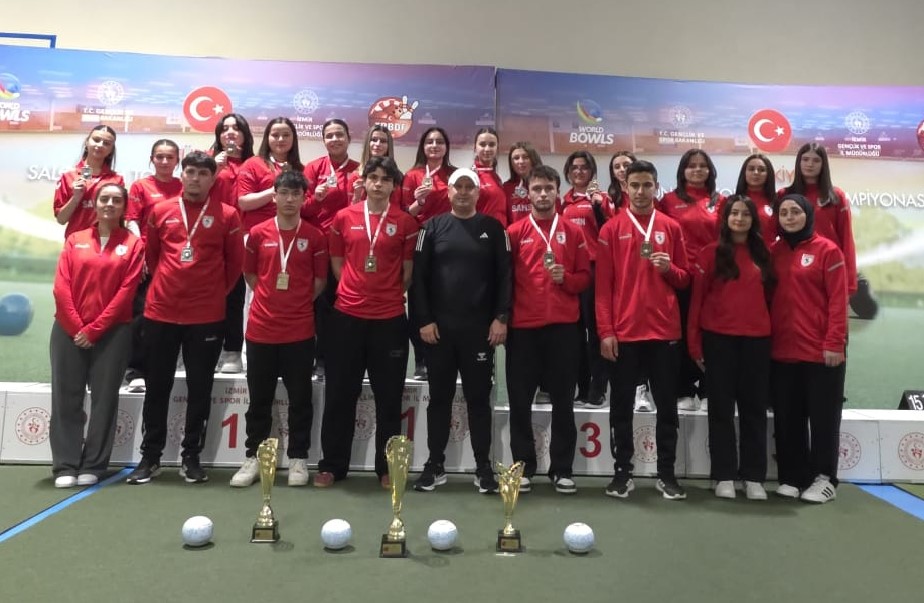 Çim topunda Samsun damgası: Bir şampiyonluk, bir ikincilik
