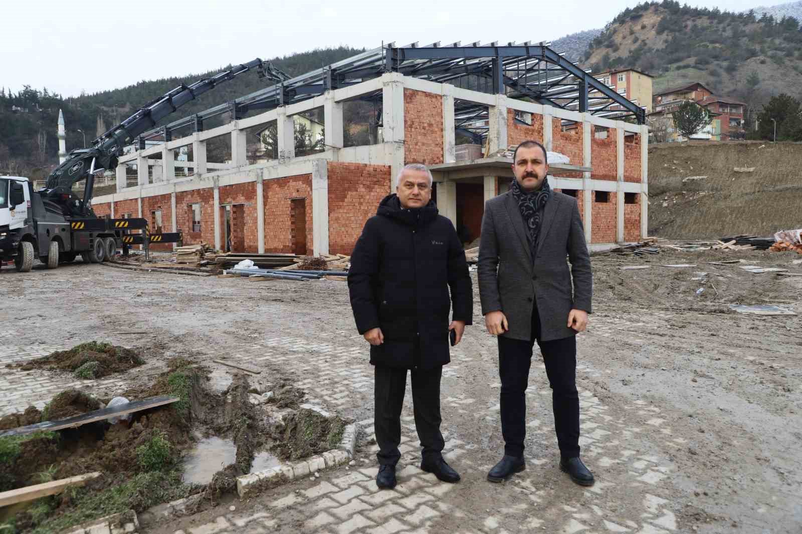 Cimnastik salonu inşaatı tüm hızıyla sürüyor
