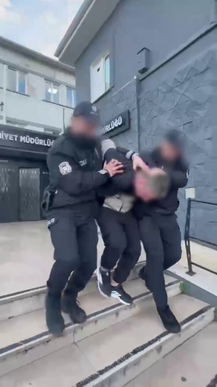 Cinayet, yağma, uyuşturucu, Bursa’da aranan 4 hükümlü yakalandı
