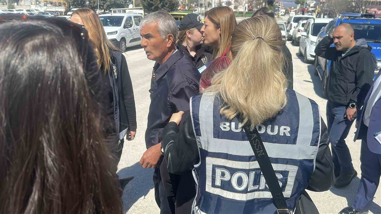 Cinayetle biten yasak ilişki davasında 2 sanığa ağırlaştırılmış müebbet
Cinayetle biten yasak ilişki davasında 2 sanığa ağırlaştırılmış müebbet