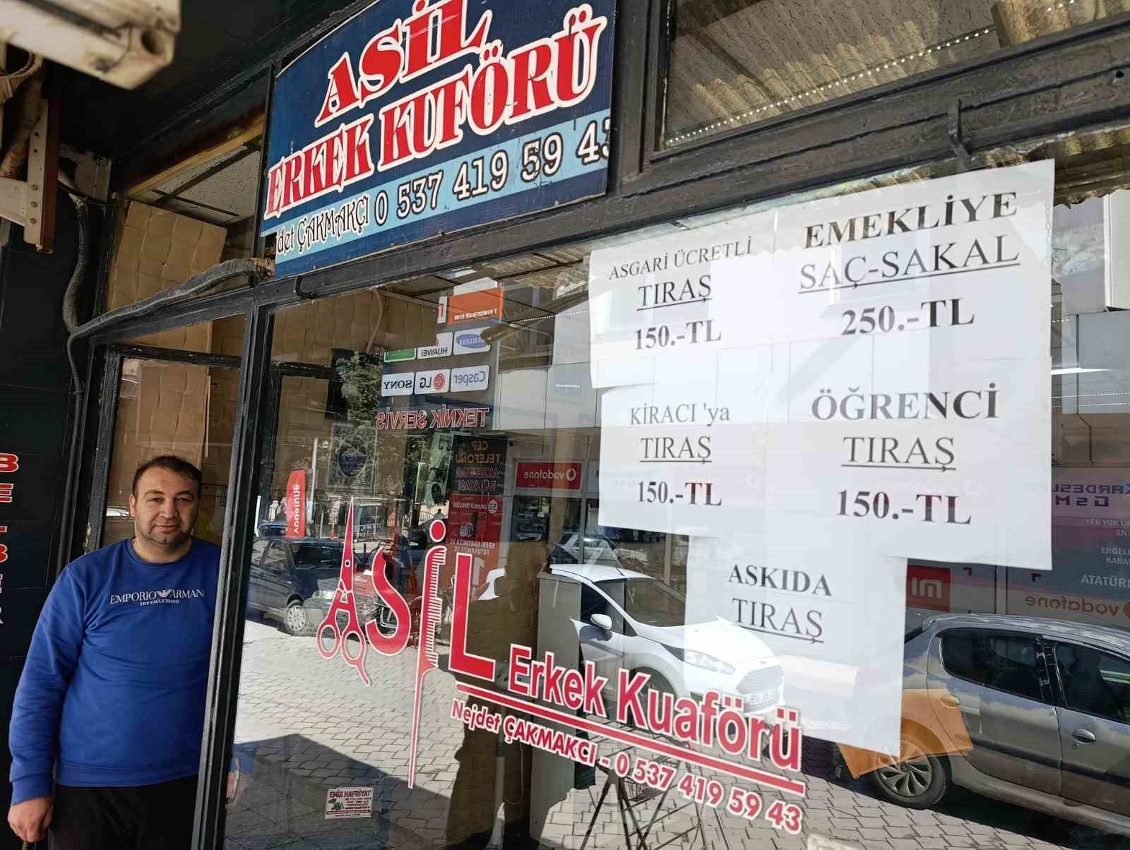 Çivrilli berberden dayanışma örneği
