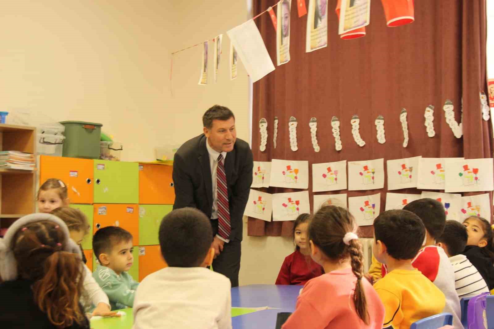 Cizre Milli Eğitim Müdürü okullarda incelemelerde bulundu
