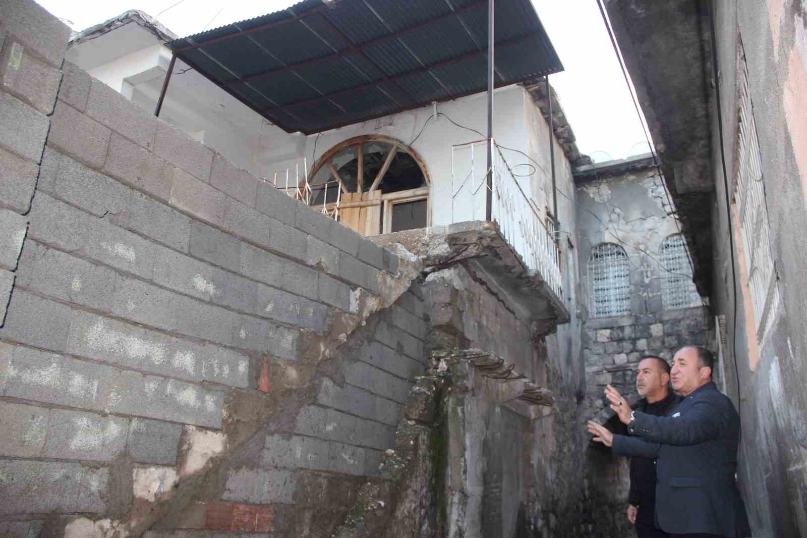 Cizre’de 200 yıllık tarihi kemerli ev yıkılma tehlikesiyle karşı karşıya
