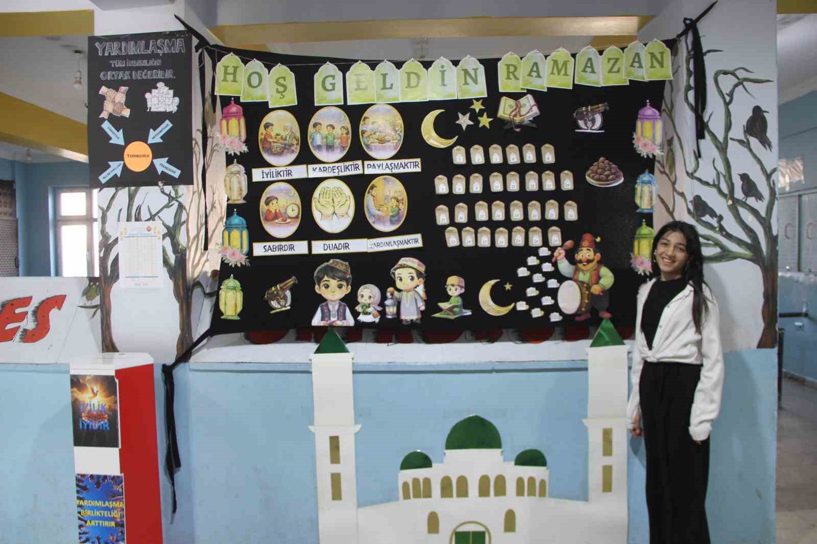 Cizre’de öğrenciler Ramazan ruhunu okullarda yaşıyor
