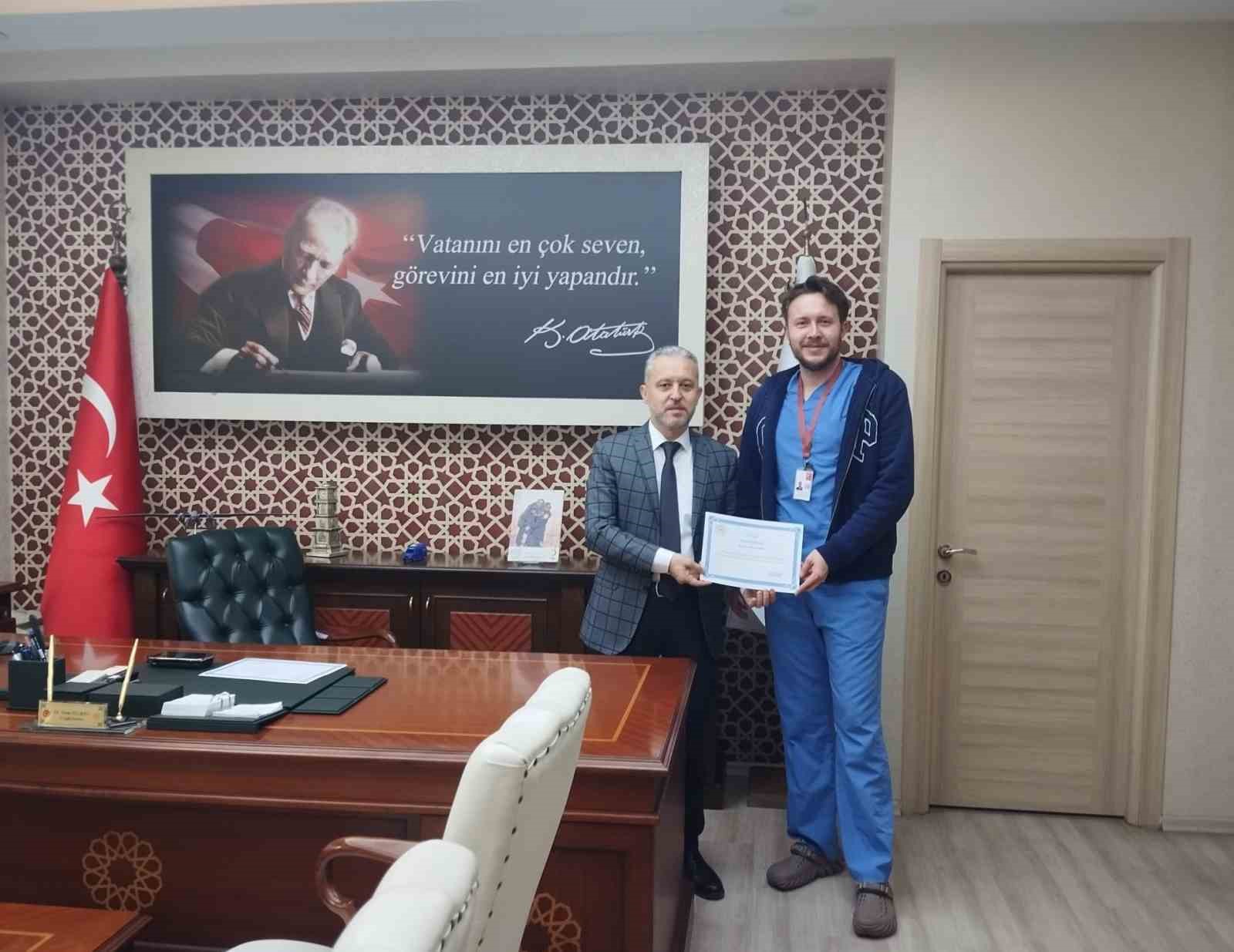 Çocuk acil doktorlarına teşekkür belgesi
