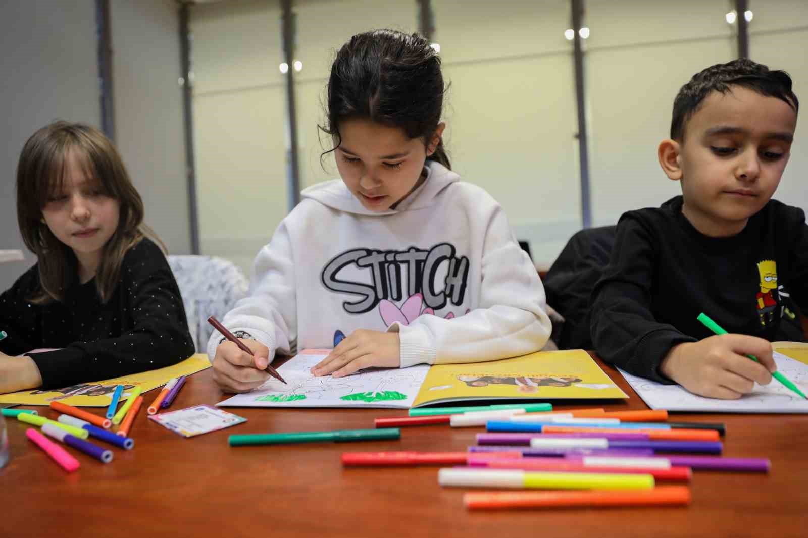 Çocuklar afet bilincini eğlenerek kazanıyor
