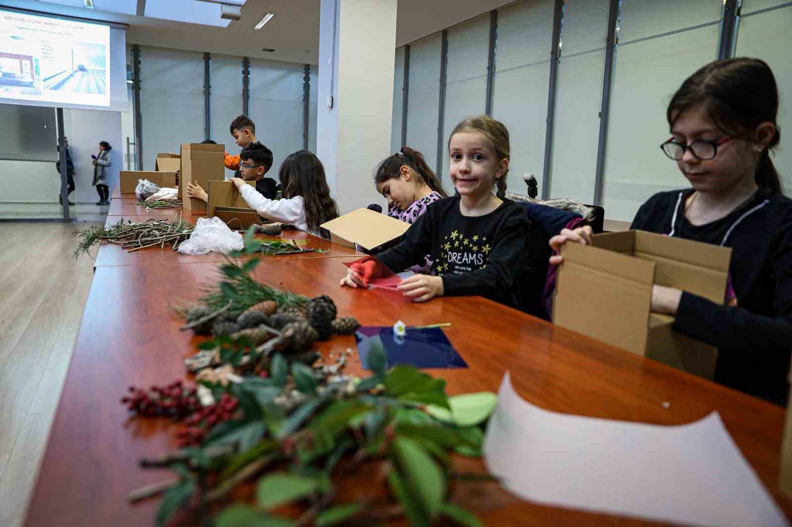 Çocuklar bir günlüğüne mimar oldu
