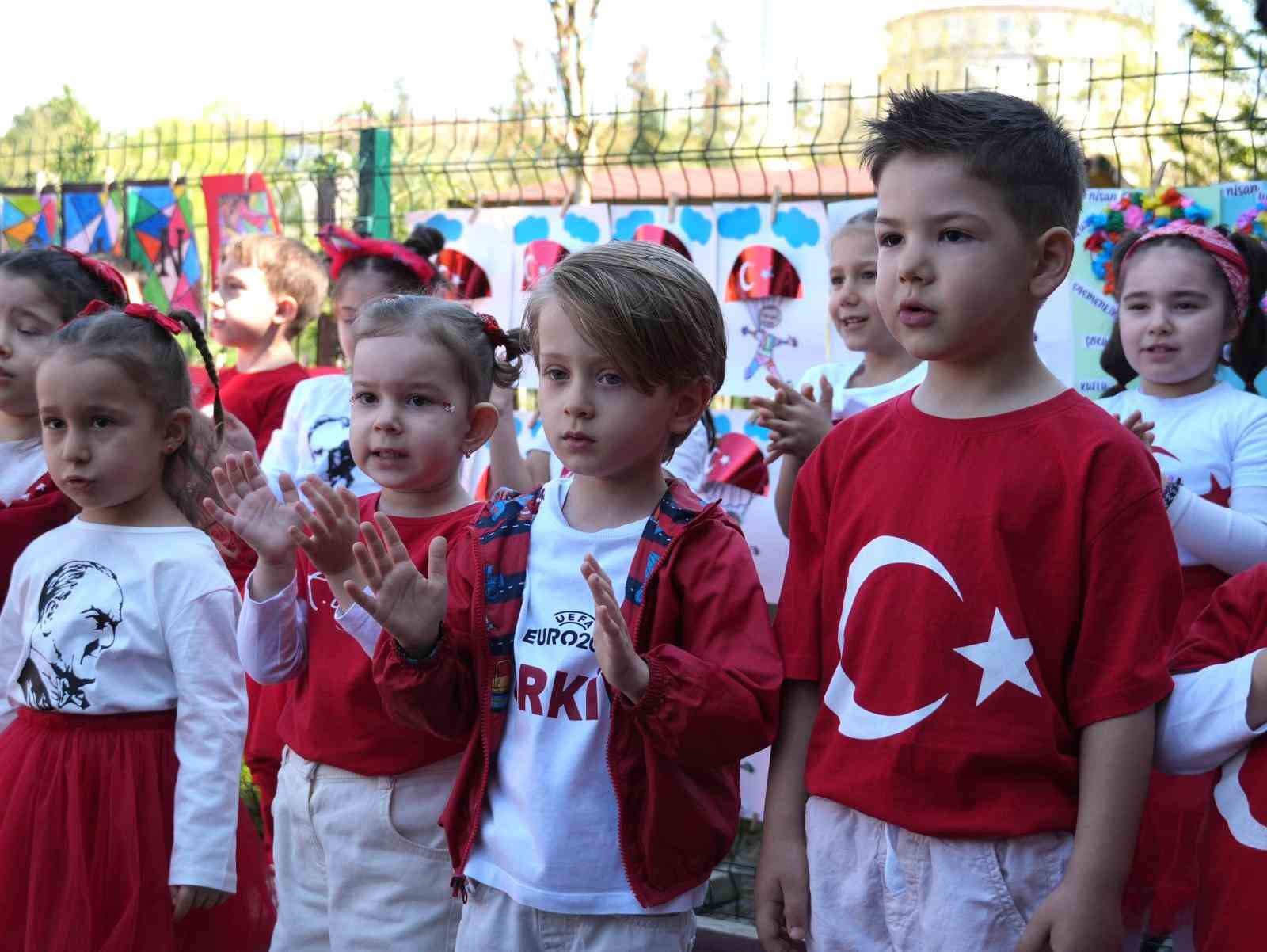 Çocuklar Gündüz Bakımevinde 23 Nisan büyük bir coşku ile kutladı
