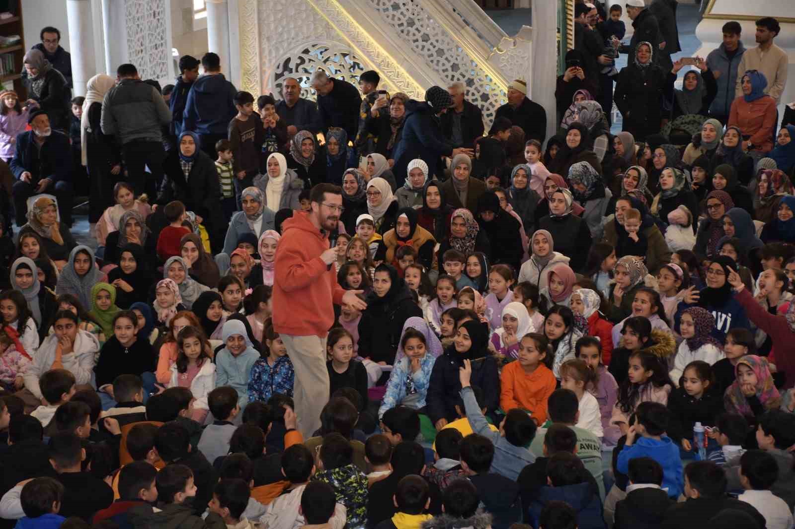 Çocuklar Şahinbey Belediyesi’nin cami etkinliğinde buluştu
