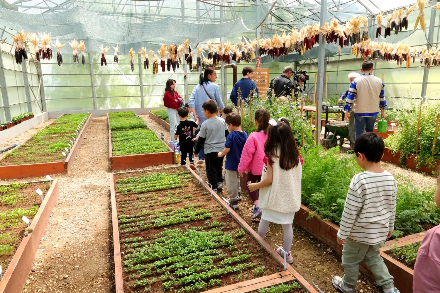 Çocuklar toprak sevgisini Osmangazi’de öğrendi
