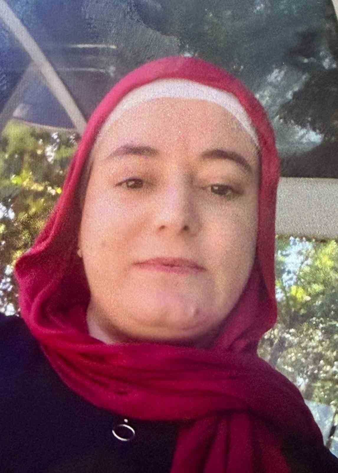 Çocuklarının gözü önünde öldürülen kadının cenazesi adli tıptan alındı
