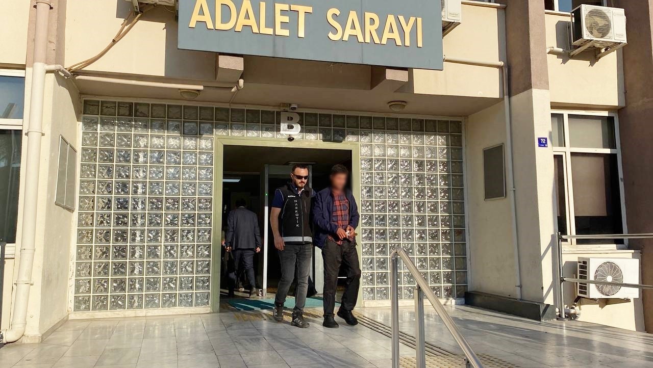 Çocukluk arkadaşları mahkemede birbirini suçladı
Çocukluk arkadaşları mahkemede birbirini suçladı