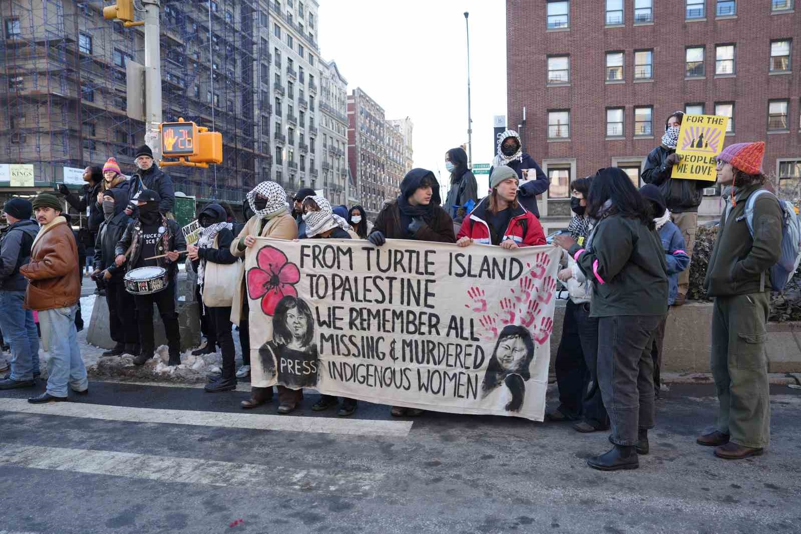 Columbia Üniversitesi önünde ICE protestosu: 10 öğrenci gözaltına alındı
