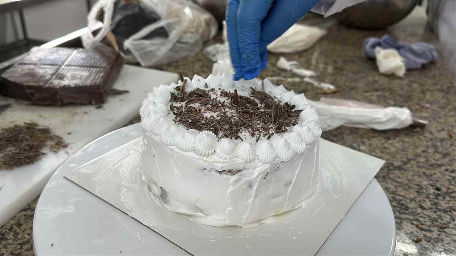 Çölyak hastalarına umut olan atölye
Çölyak hastalarına umut olan atölye