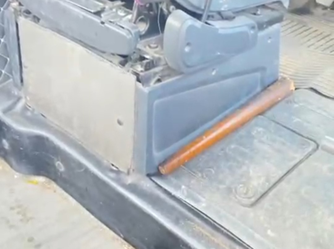 Cono’ların olduğu bölgede dolmuşa ve sürücülere saldırı
Cono’ların olduğu bölgede dolmuşa ve sürücülere saldırı