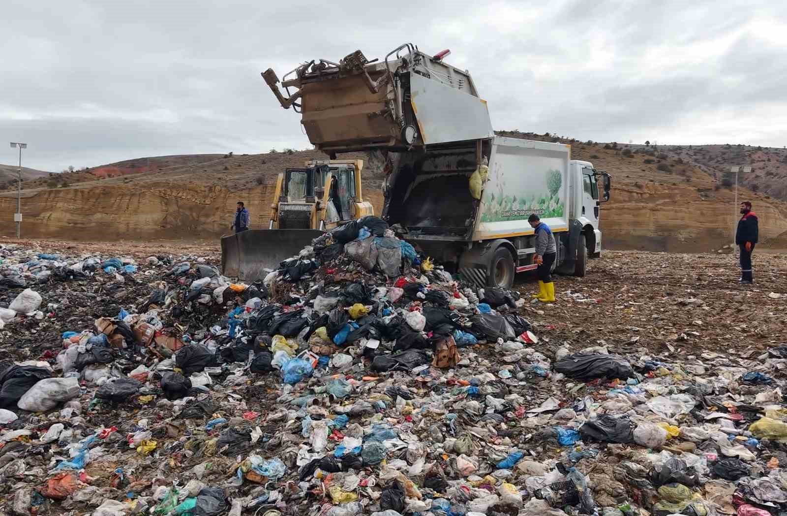 Çöpten gelen enerji: Bu tesiste yılda 5 milyon kilovat elektrik üretiliyor
