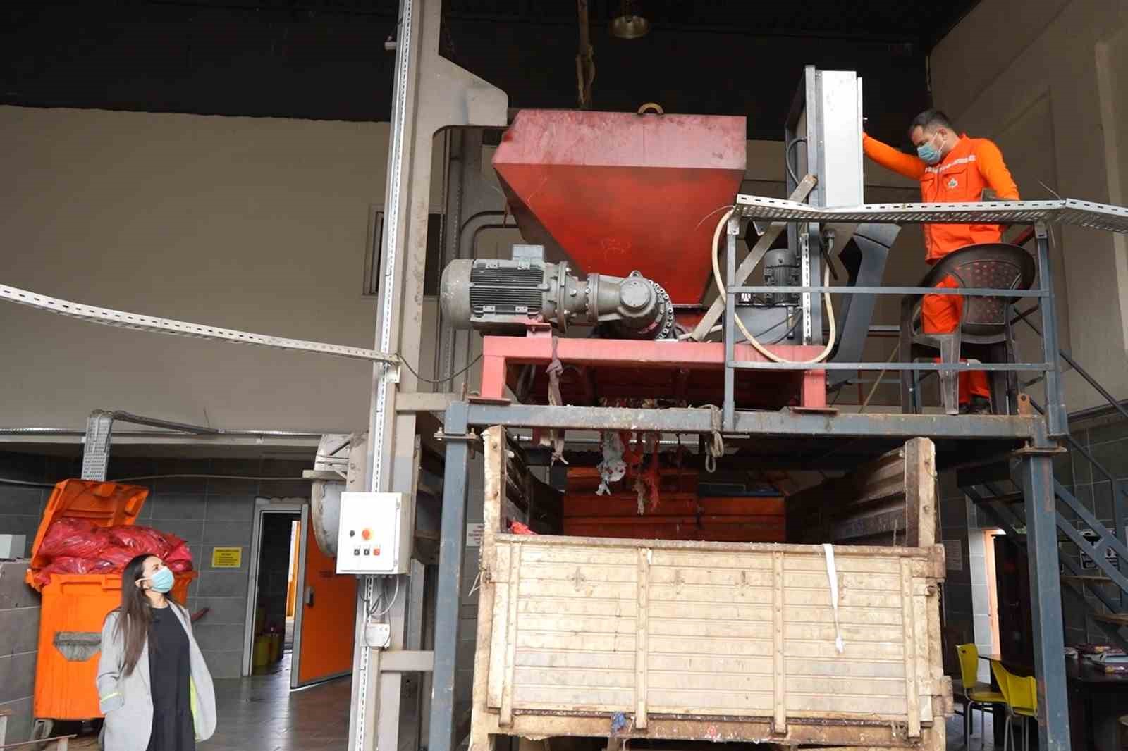 Çöpten gelen enerji: Bu tesiste yılda 5 milyon kilovat elektrik üretiliyor
