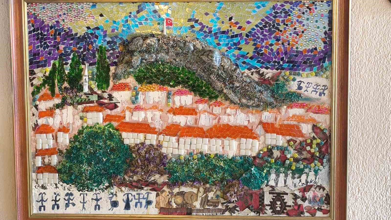 Çöpten sanat üretiyor
