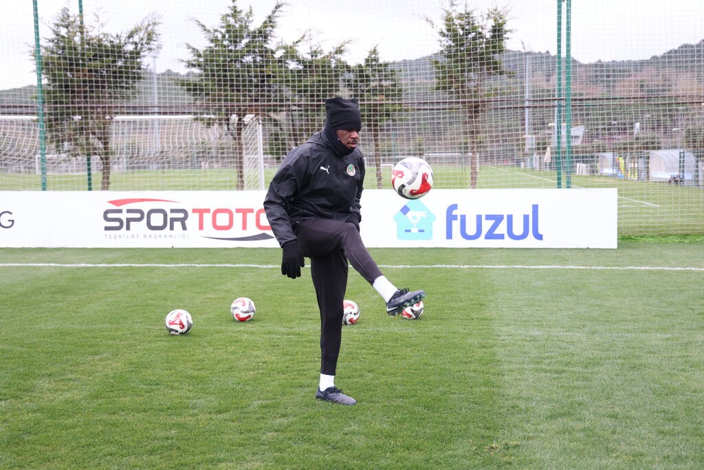 Corendon Alanyaspor, Galatasaray maçı hazırlıklarını tamamladı

