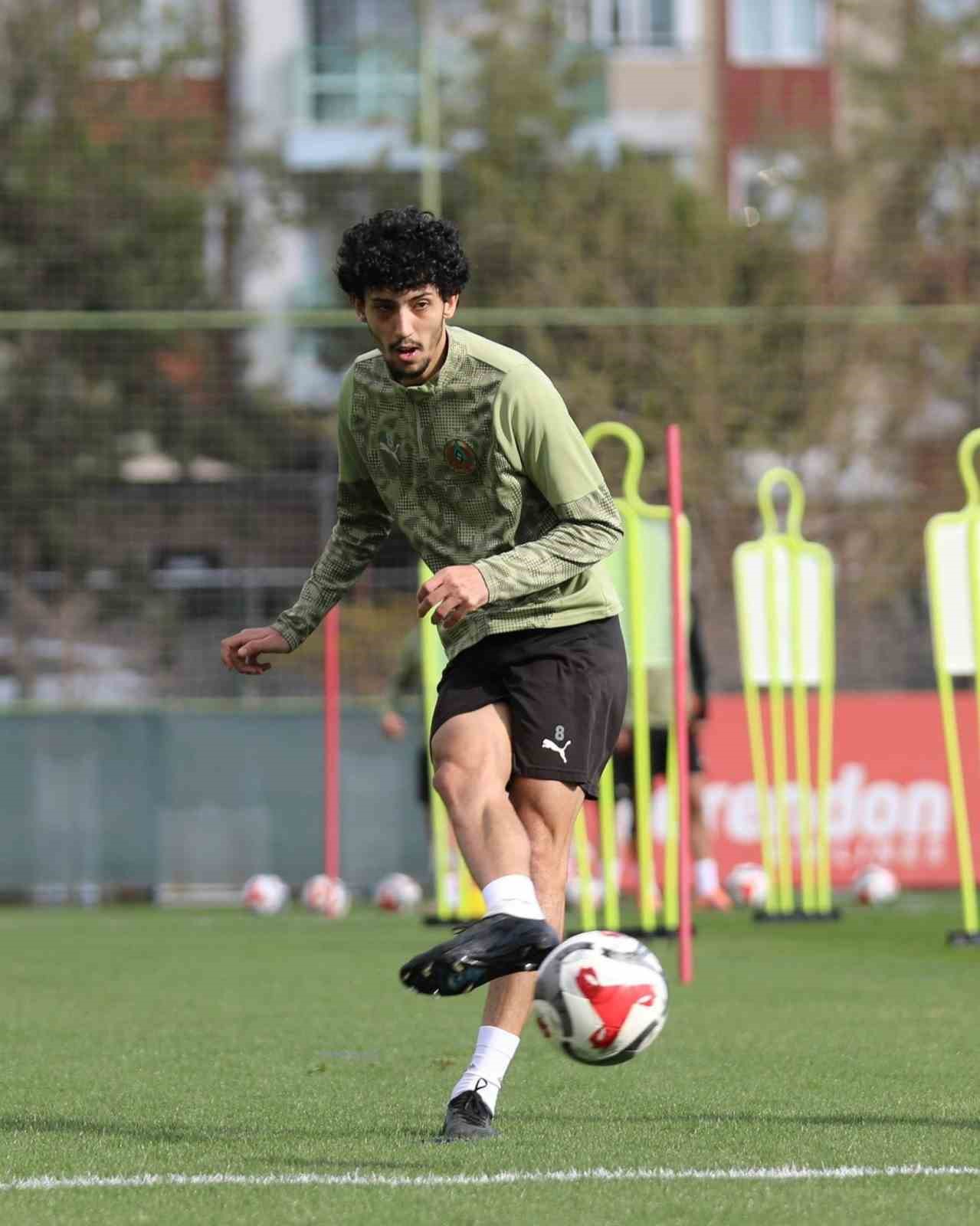 Corendon Alanyaspor, Gaziantep FK maçı hazırlıklarını sürdürdü
