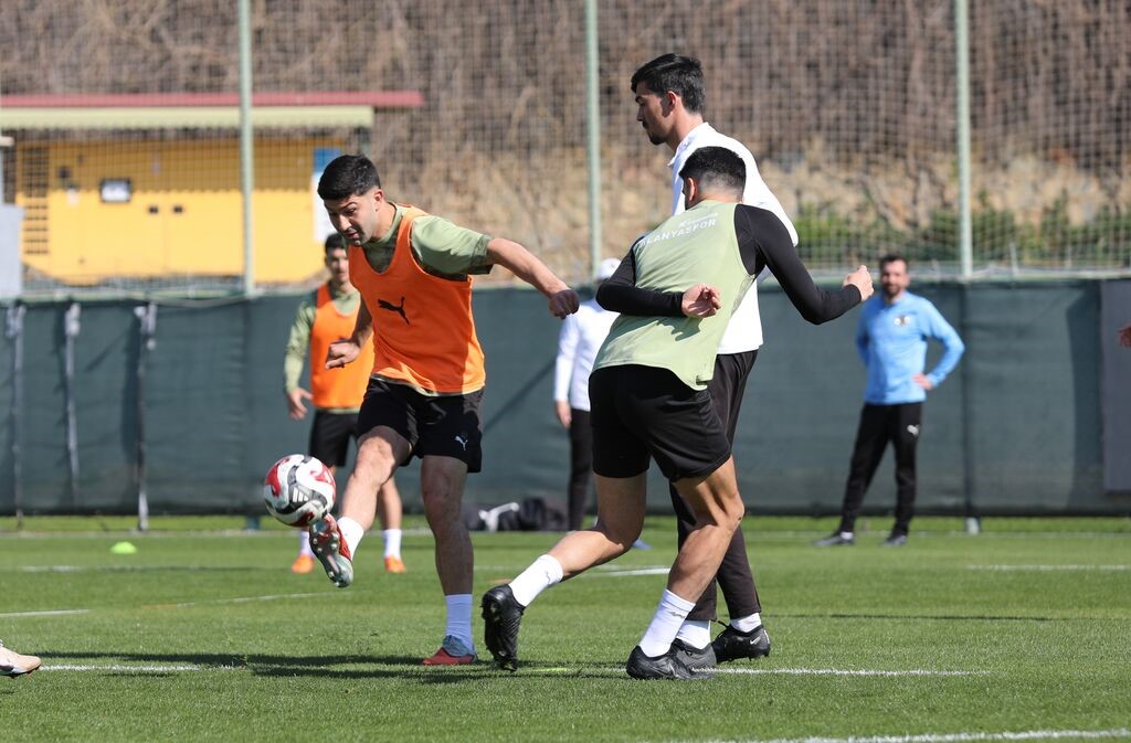 Corendon Alanyaspor, Göztepe maçı hazırlıklarını tamamladı
