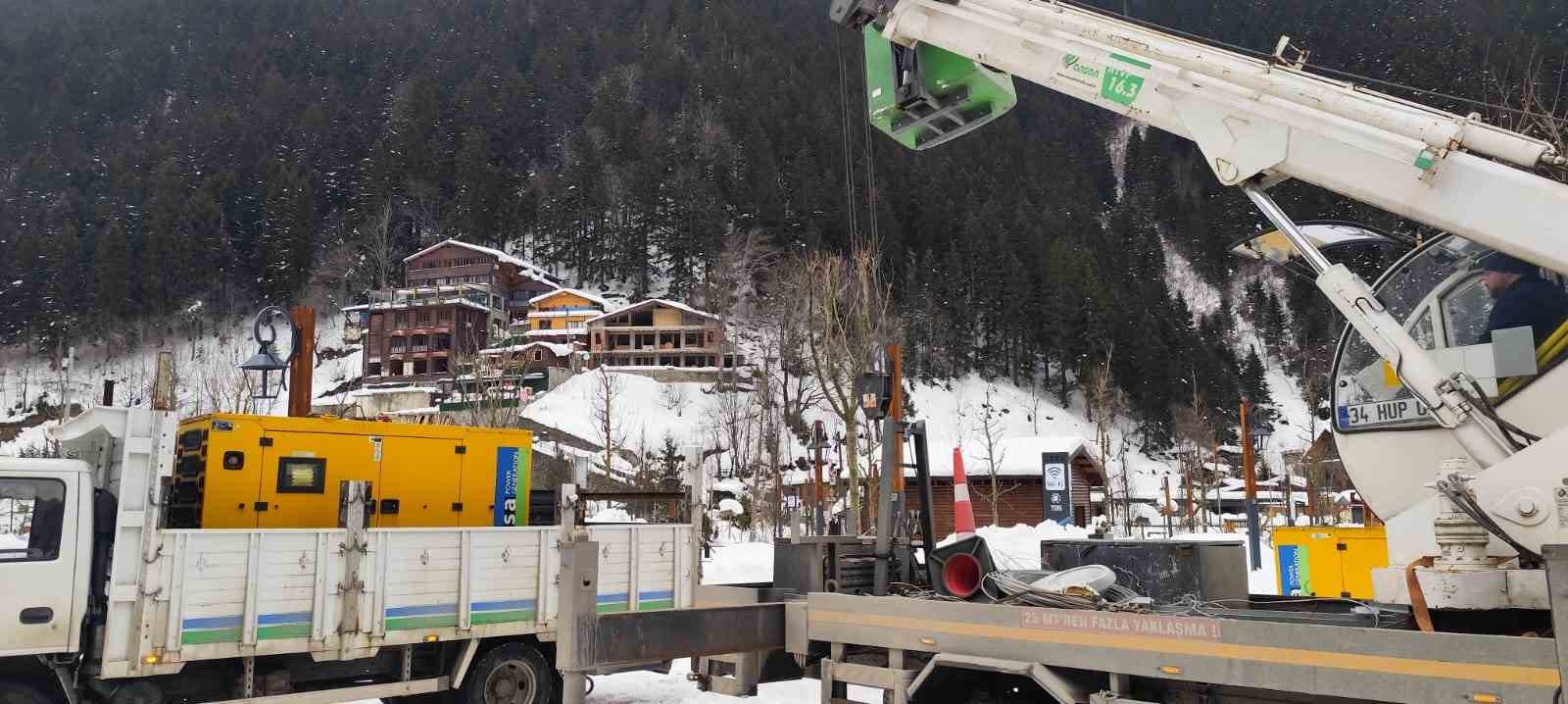 Çoruh EDAŞ, Rize ve Trabzon’daki kış festivallerinde kesintisiz enerji için sahadaydı

