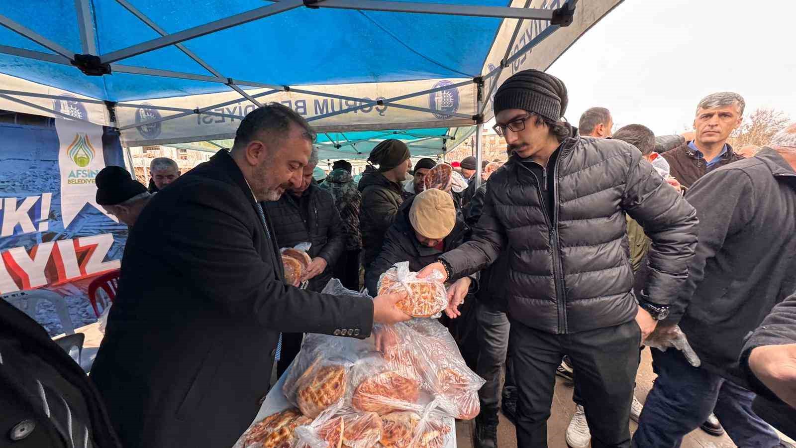 Çorum Belediyesi kardeş şehir Afşin’i deprem felaketinin yıldönümünde yalnız bırkmadı
