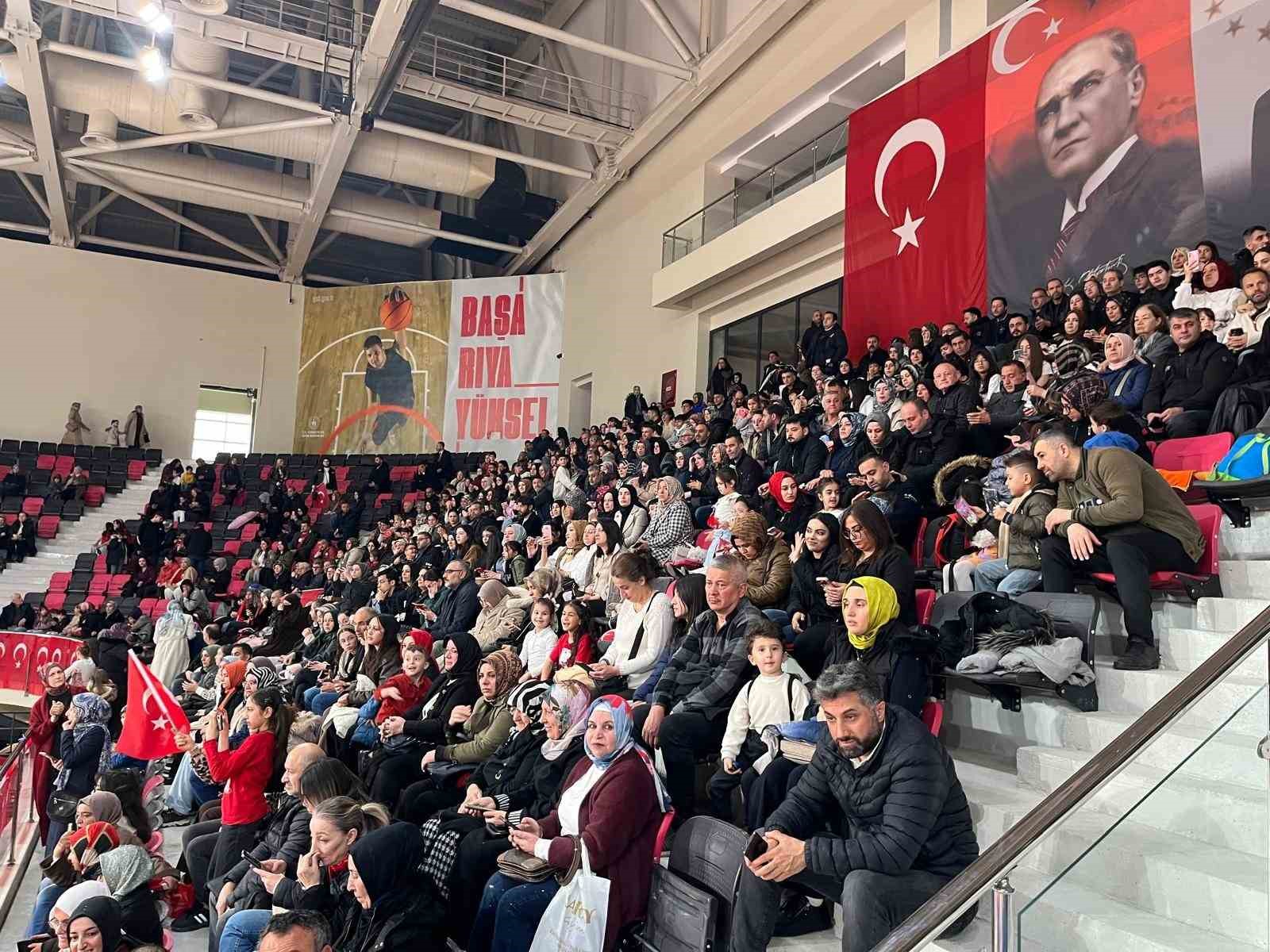 Çorum’da 23 Nisan coşkusu
