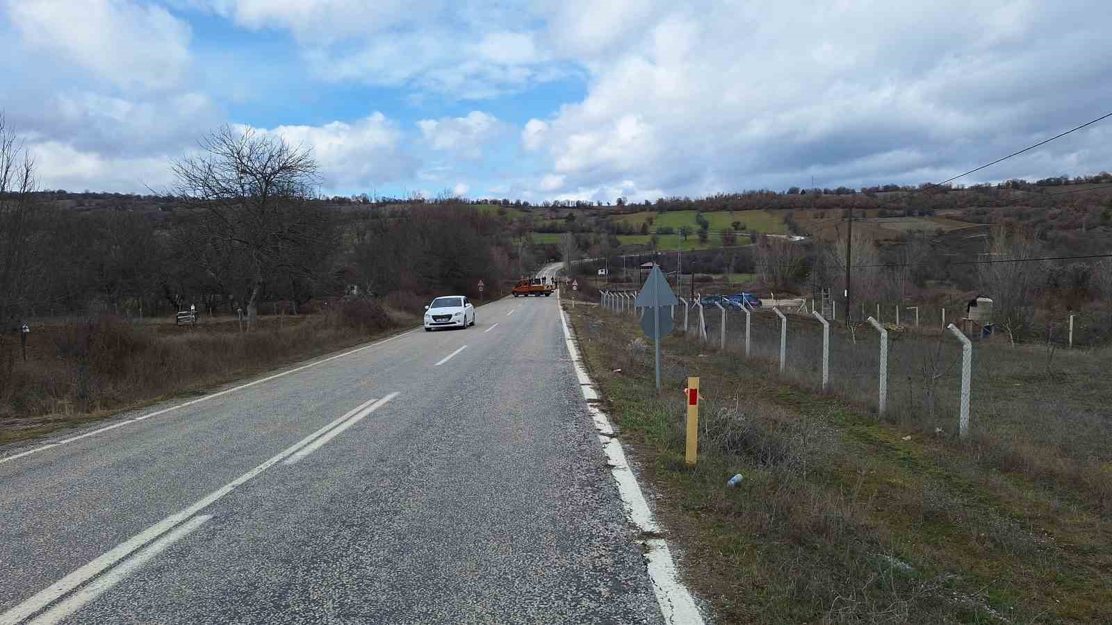 Çorum’da ayağı yıkılan köprü ulaşıma kapatıldı
