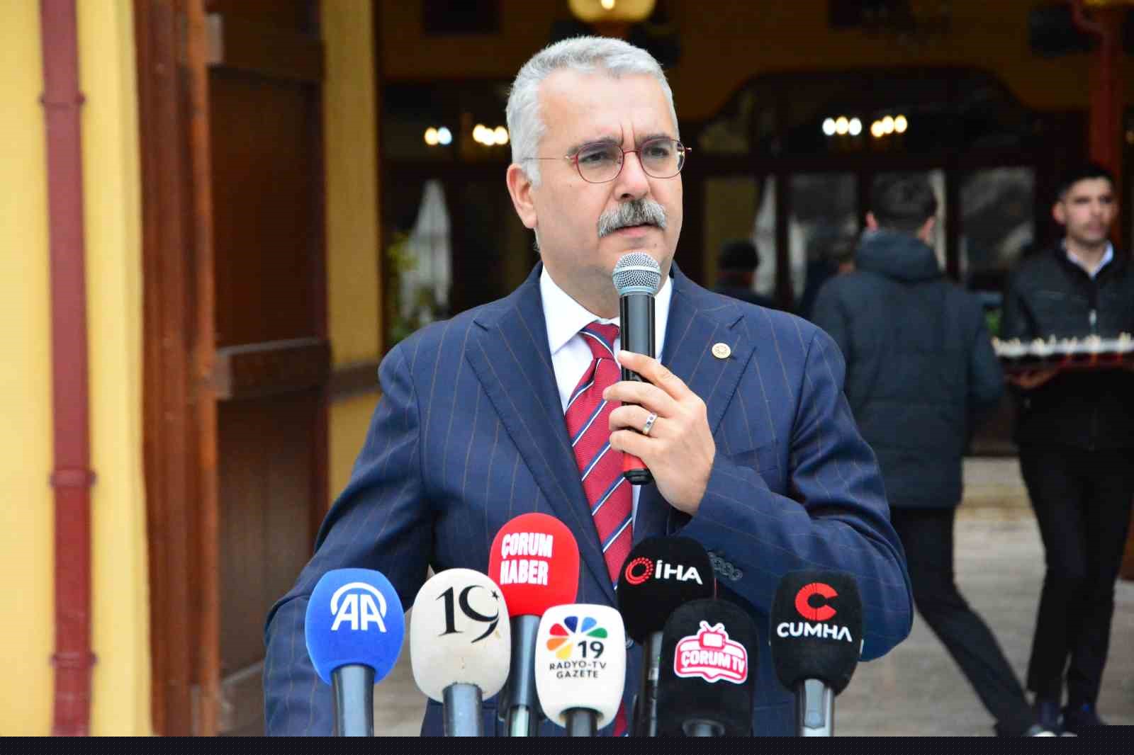 Çorum’da bayramlaşma törenine yoğun katılım
