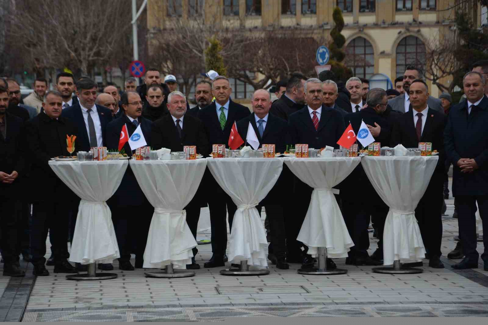 Çorum’da bayramlaşma törenine yoğun katılım
