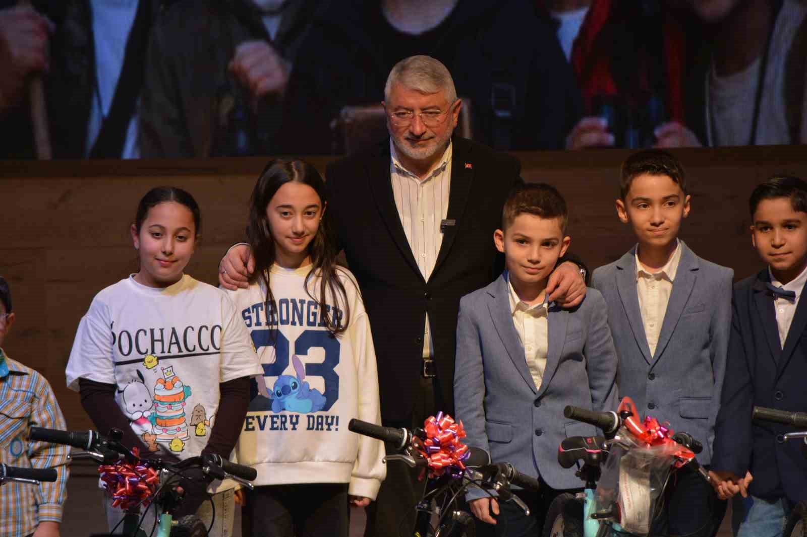 Çorum’da çocuklar sevap için yarıştı
