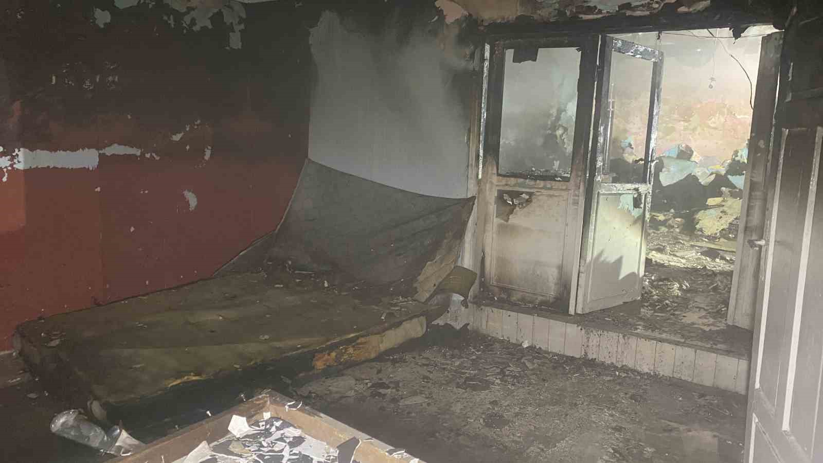 Çorum’da gecekondu yangını
