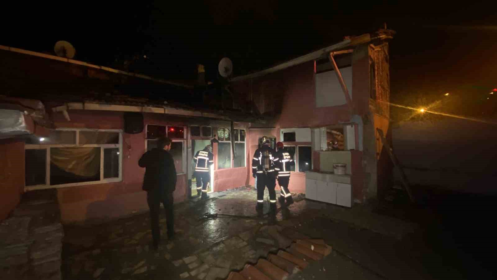 Çorum’da gecekondu yangını
