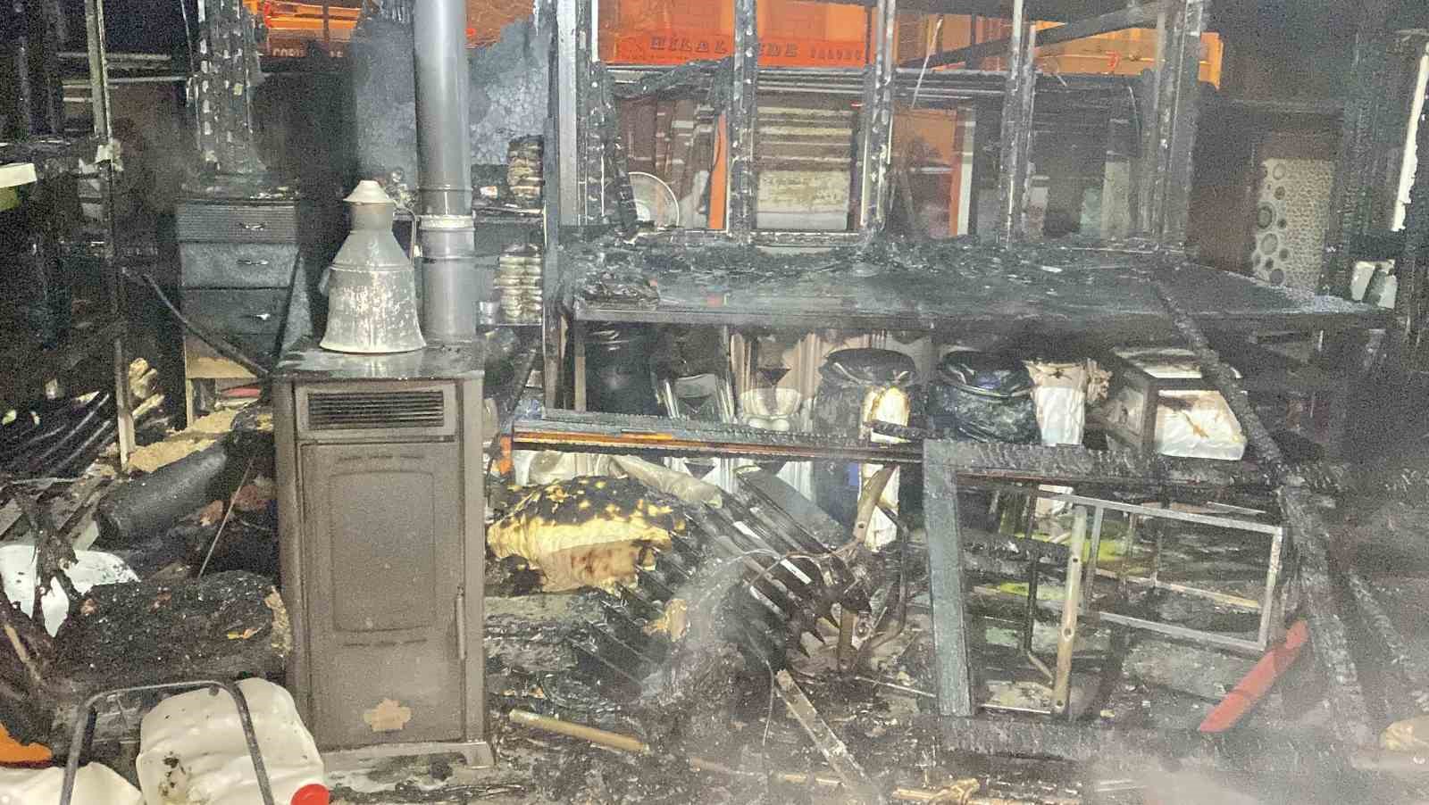 Çorum’da halı yıkama merkezinde yangın
