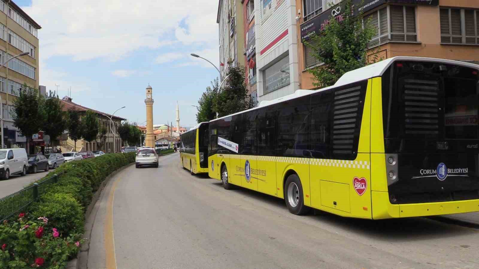 Çorum’da halk otobüsleri 1 yılda 4 milyon kilometre yol katetti
Çorum’da halk otobüsleri 1 yılda 4 milyon kilometre yol katetti