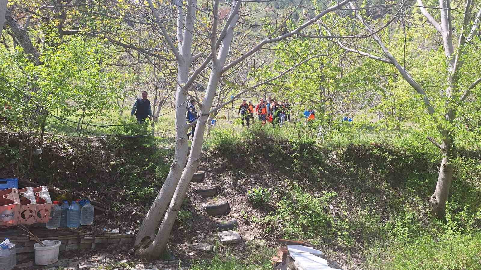 Çorum’da kaybolan yaşlı adam 2 gün sonra dağda uyurken bulundu
