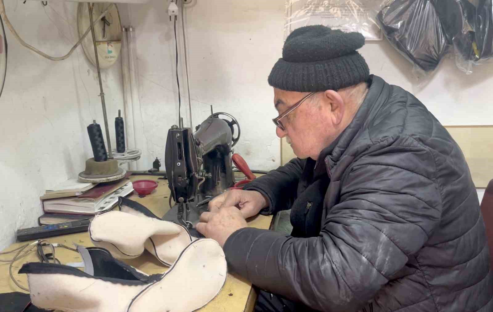 Çorum’da "mest" ustası zamana direniyor
Çorum’da "mest" ustası zamana direniyor