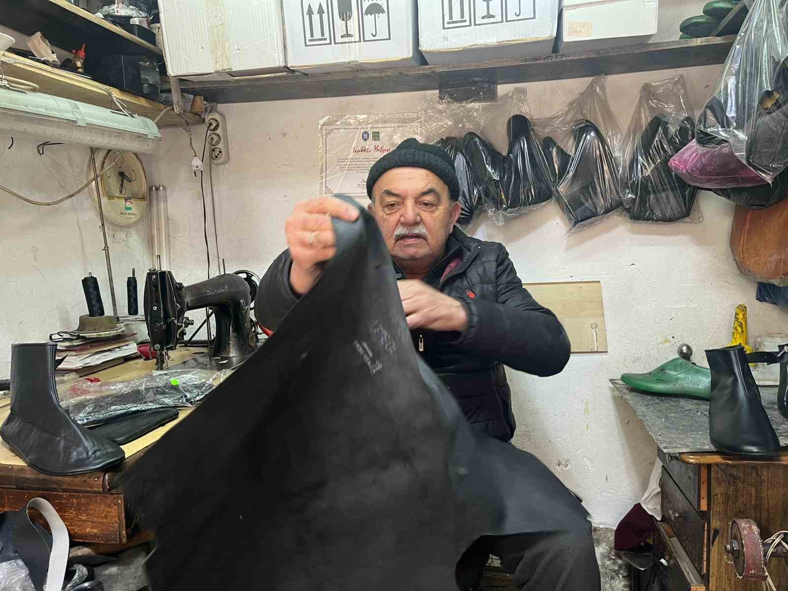 Çorum’da "mest" ustası zamana direniyor
Çorum’da "mest" ustası zamana direniyor