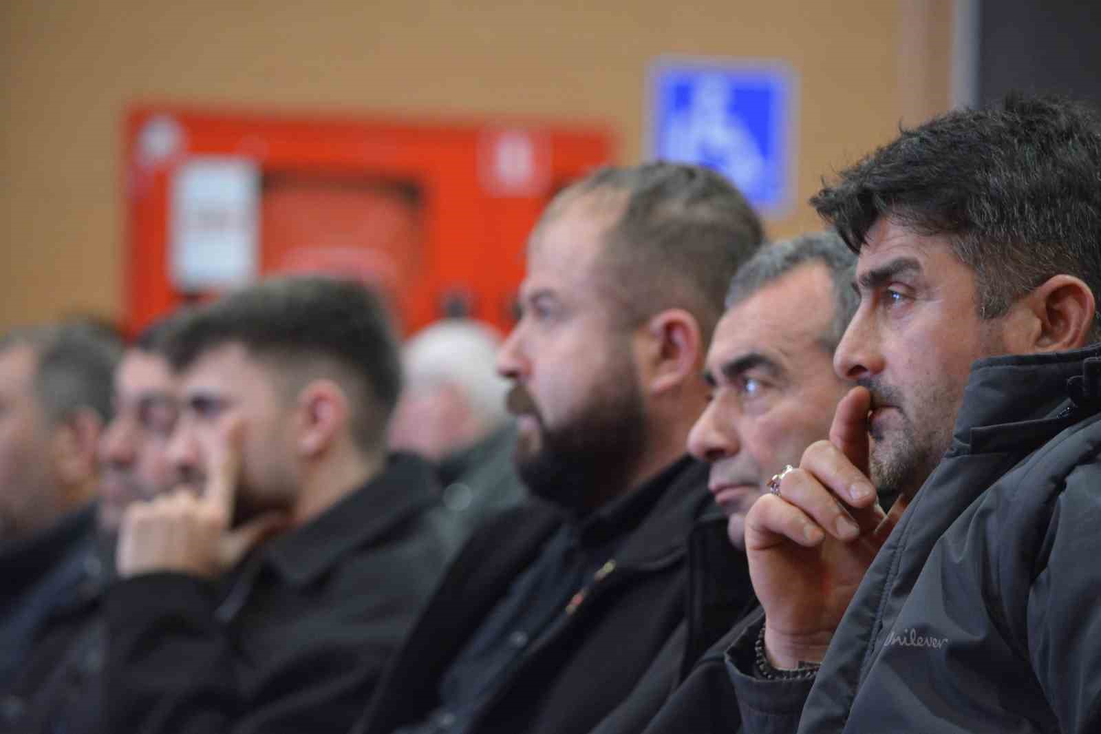 Çorum’da muhtarlara bağımlılıkla mücadele eğitimi
