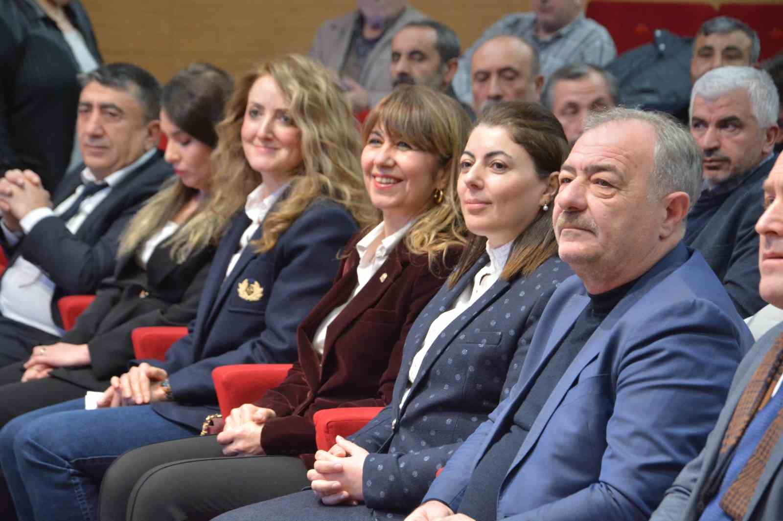 Çorum’da muhtarlara bağımlılıkla mücadele eğitimi
