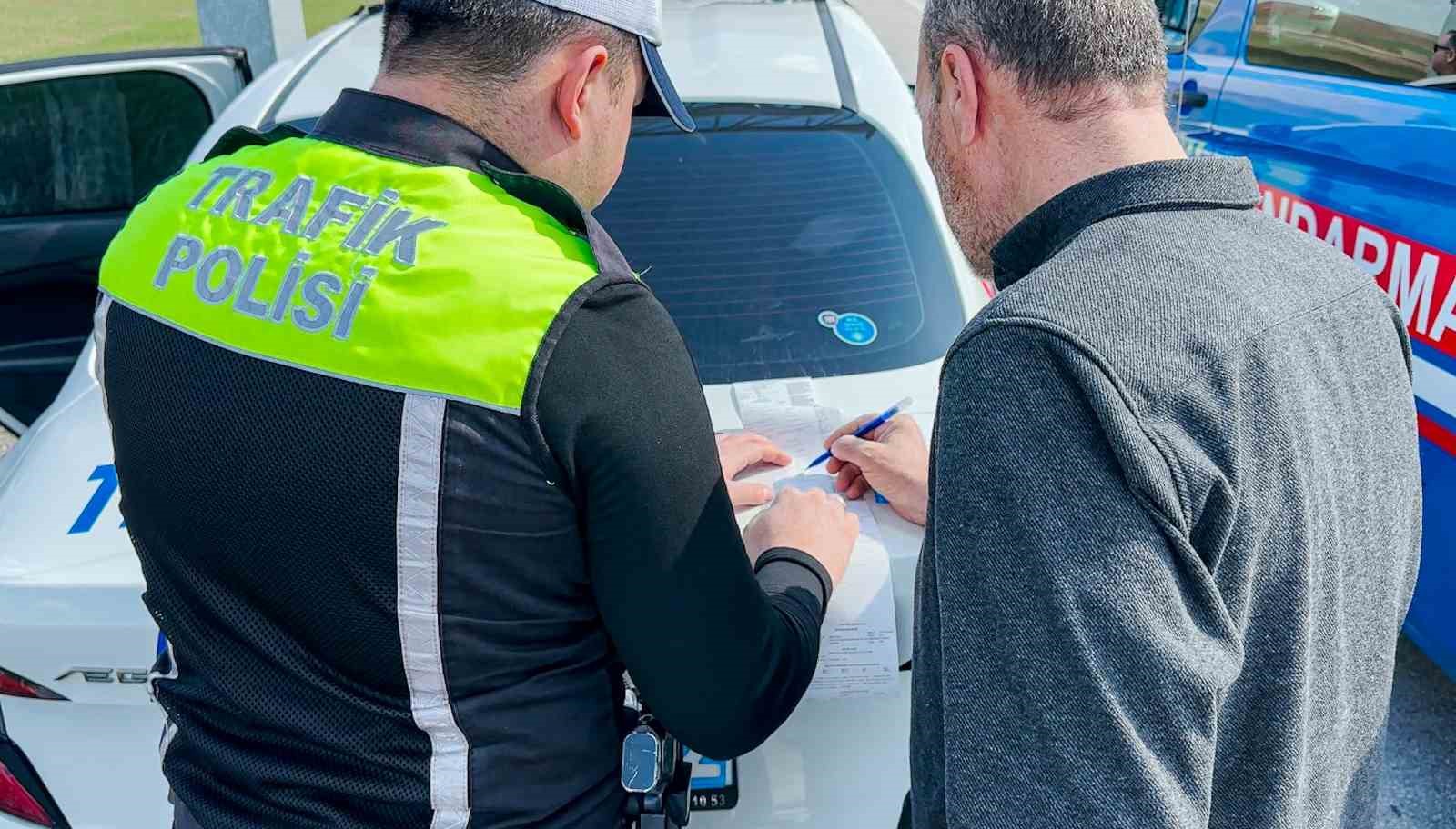 Çorum’da polis ekipleri bayram öncesi denetimlerini arttırdı
