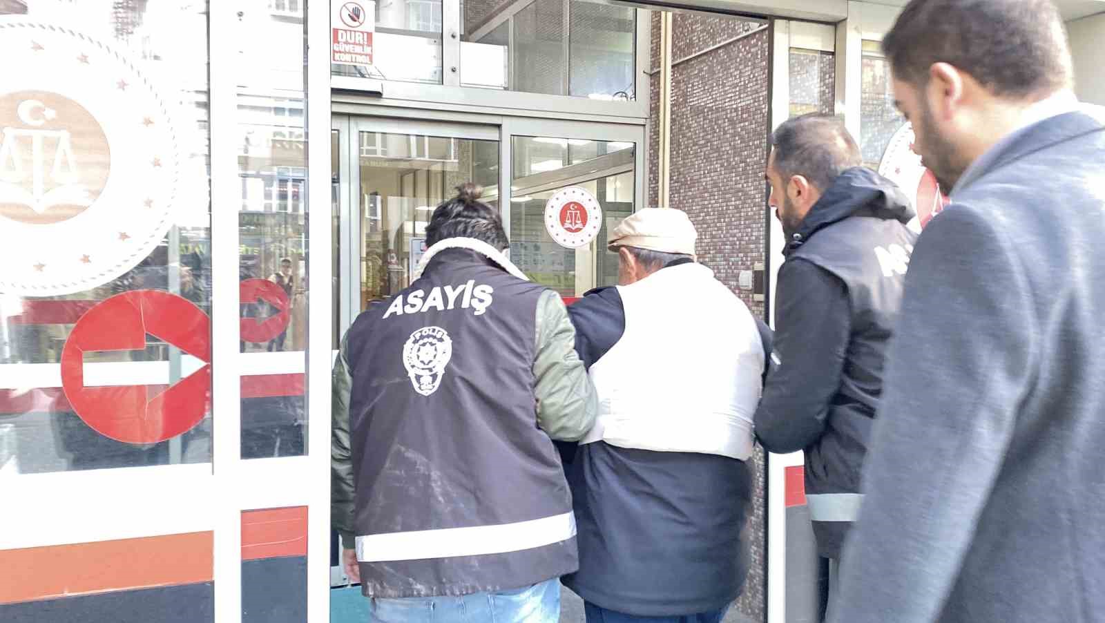 Çorum’da yaşlı adamın canice öldürülmesiyle ilgili 4 zanlı adliyeye sevk edildi
