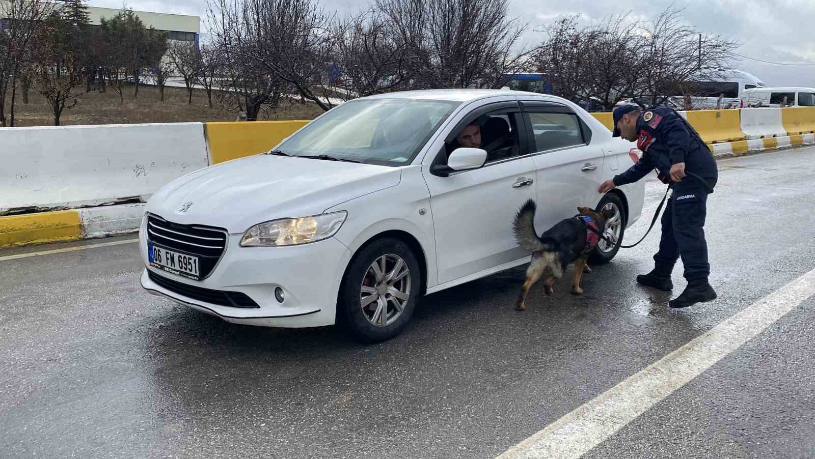 Çorum’da yılbaşı mesaisi: Bin 271 güvenlik personeli sahada
